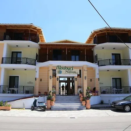 Apartment Madouri ακτή Nydri (Lefkada)